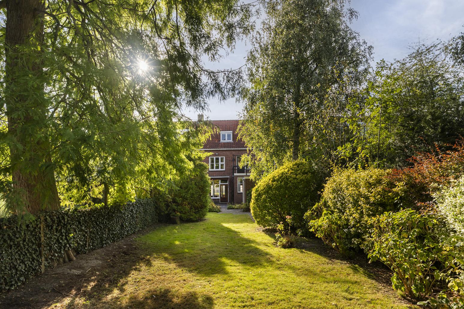 Mr. P.J. Troelstraweg 112 in Leeuwarden