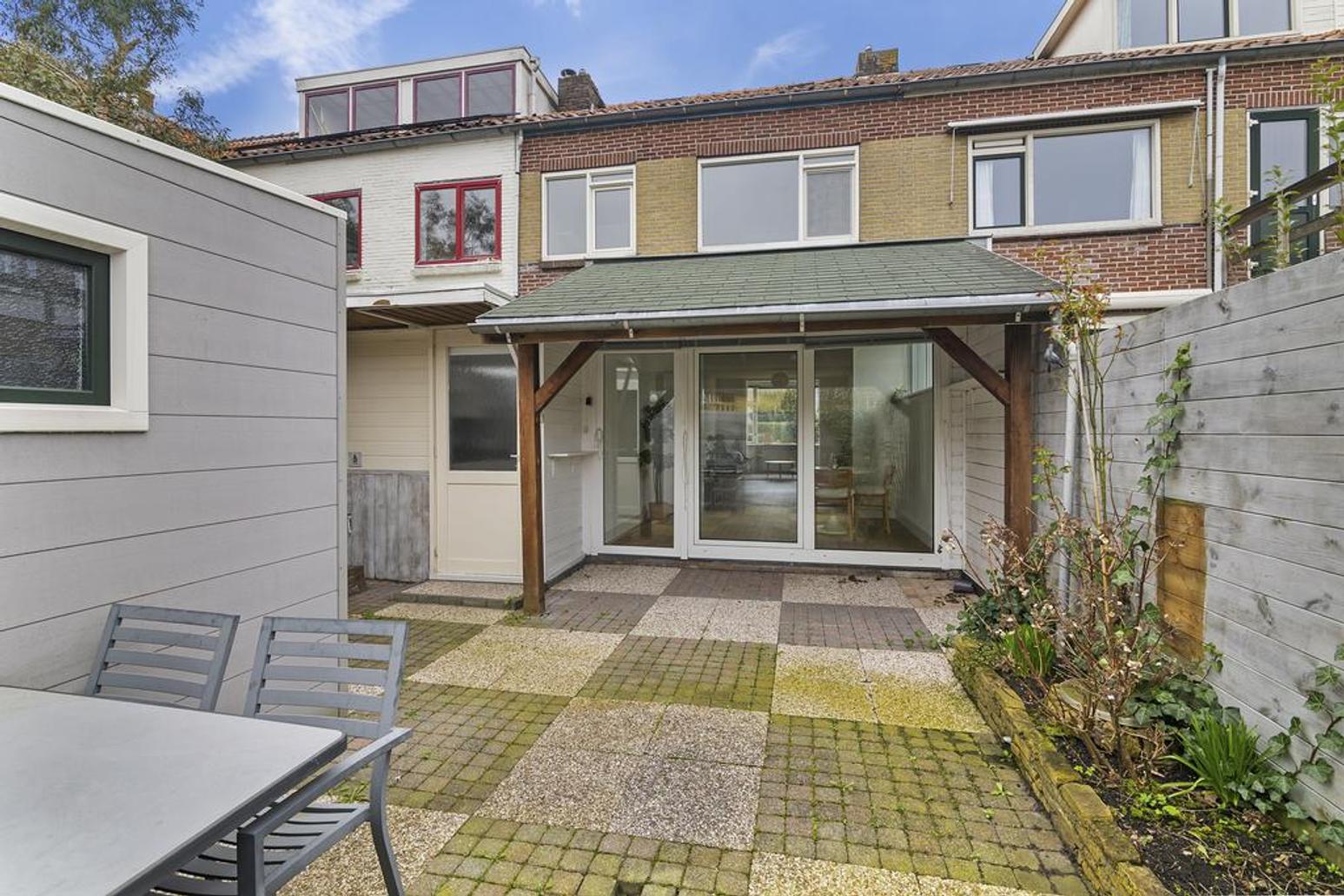 Mr. P.J. Troelstraweg 123 in Leeuwarden