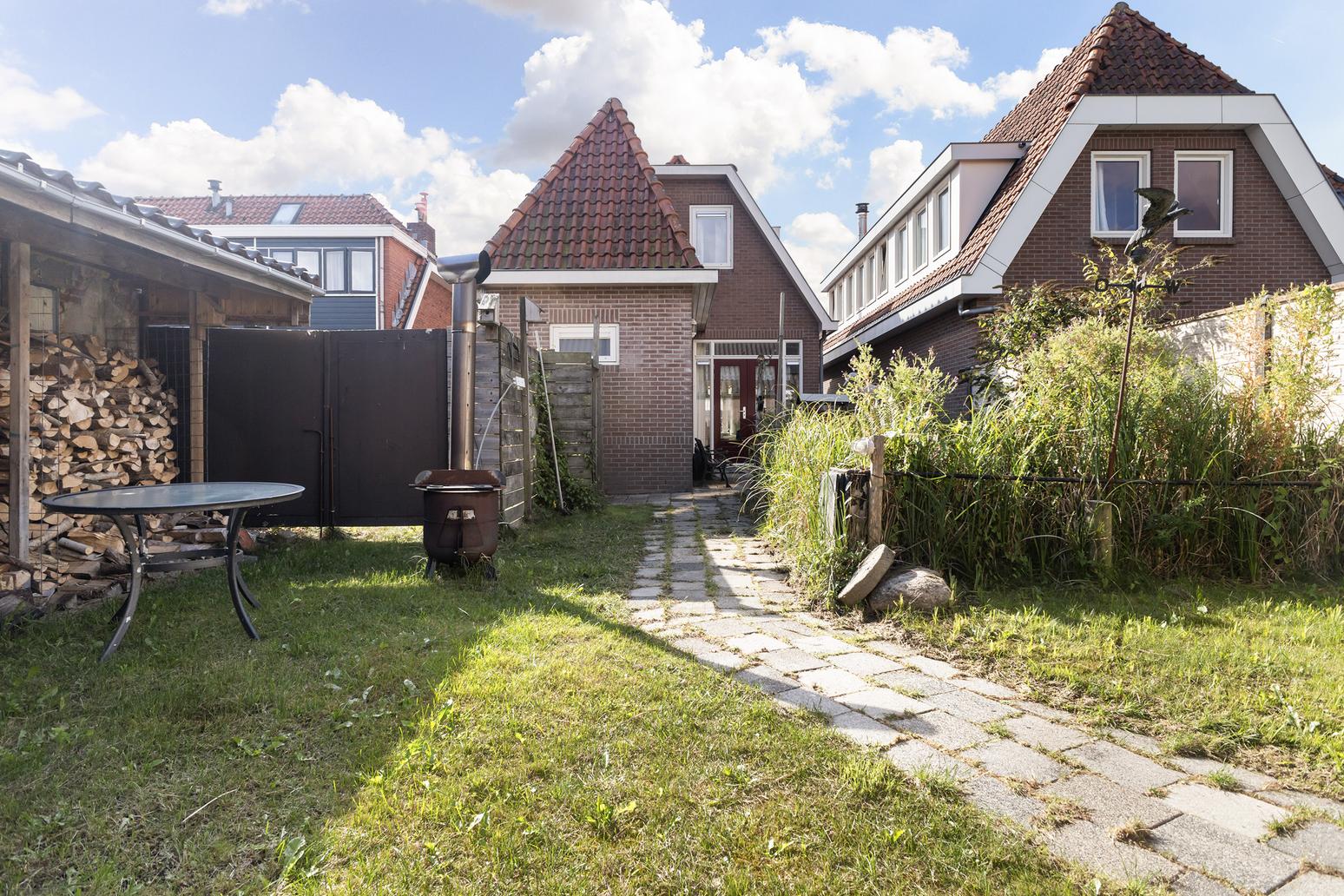 Tijnjedijk 49 in Leeuwarden