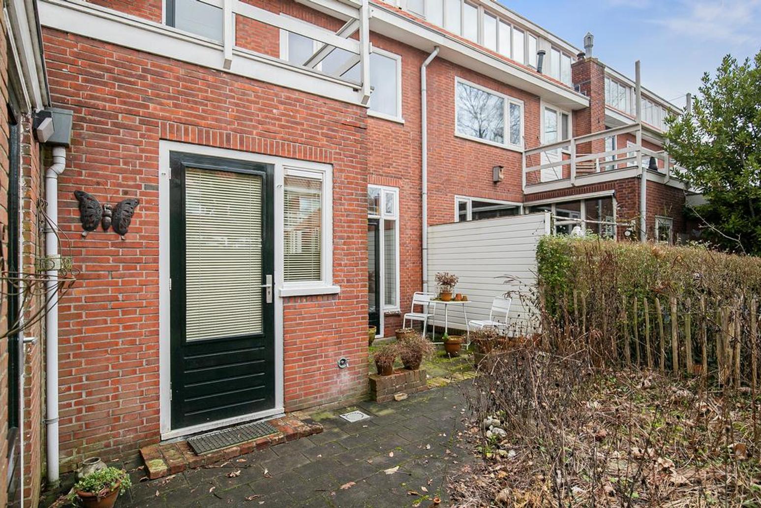 van Roonhuysestraat 16 in Leeuwarden